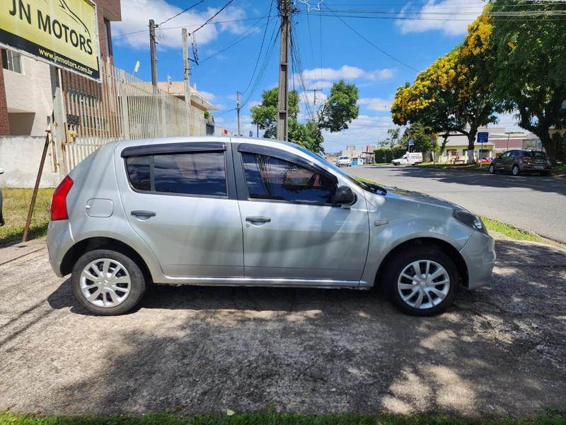 Renault Sandero 1.0 Authentique 16V Flex 4P Manual - foto 4