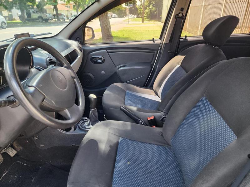 Renault Sandero 1.0 Authentique 16V Flex 4P Manual - foto 10