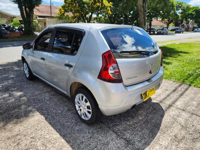 Renault Sandero 1.0 Authentique 16V Flex 4P Manual - foto 6