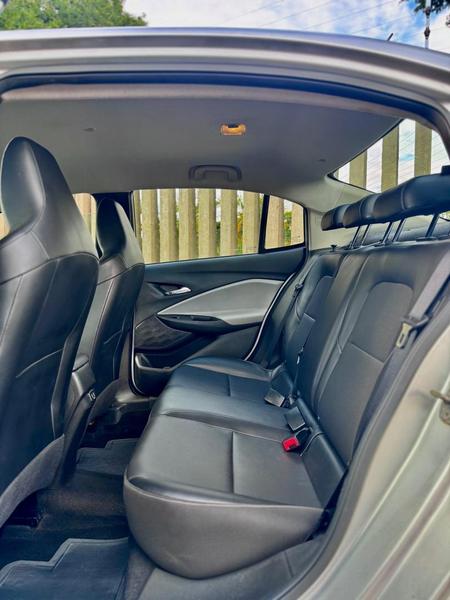 Chevrolet Onix Plus 10tat - foto 12
