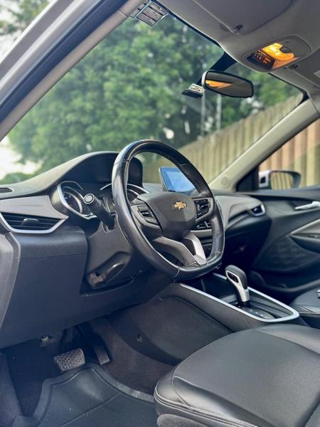 Chevrolet Onix Plus 10tat - foto 13