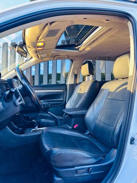 Mitsubishi Outlander 3.0 GT 3.0 V6 Aut. - foto 17