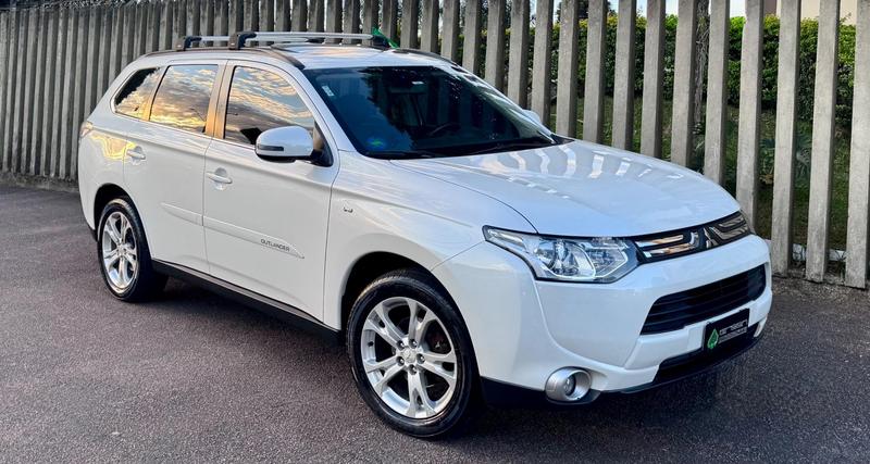 Mitsubishi Outlander 3.0 GT 3.0 V6 Aut. - foto 2