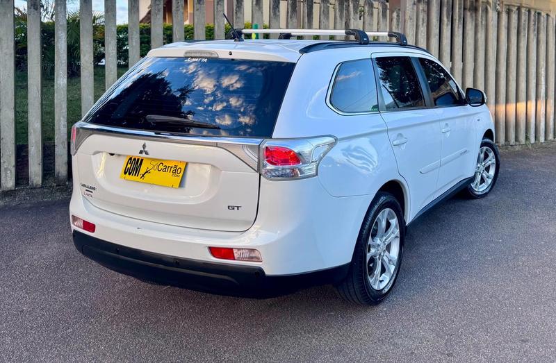 Mitsubishi Outlander 3.0 GT 3.0 V6 Aut. - foto 6