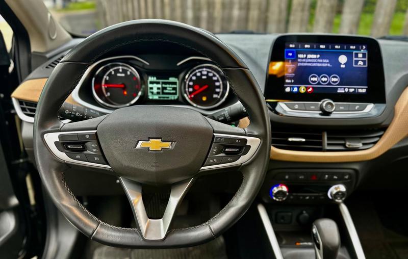 Chevrolet Onix Plus 10tat - foto 12