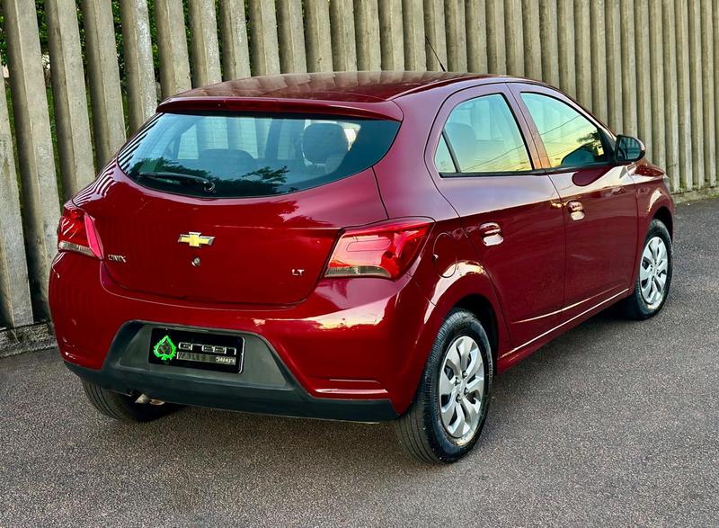Chevrolet Onix Hatch LT 1.0 8V Flexpower 5P Mec. - foto 4