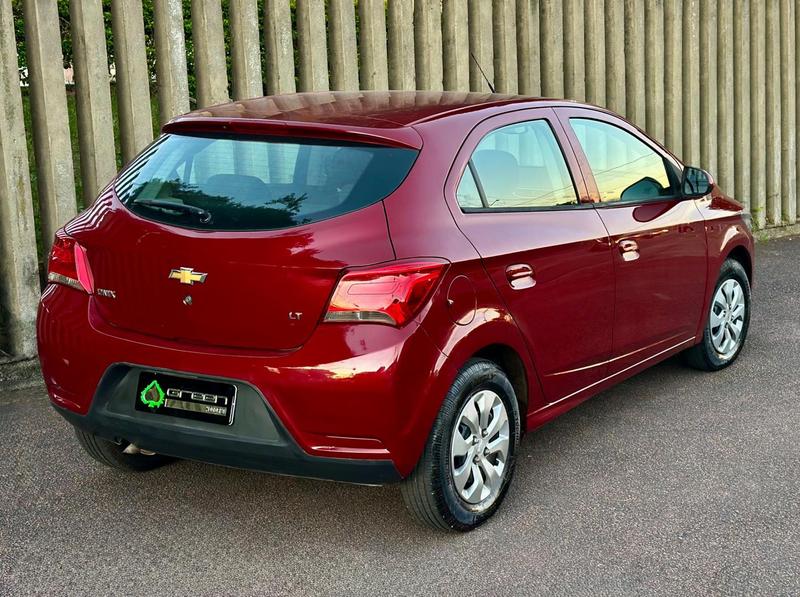 Chevrolet Onix Hatch LT 1.0 8V Flexpower 5P Mec. - foto 5