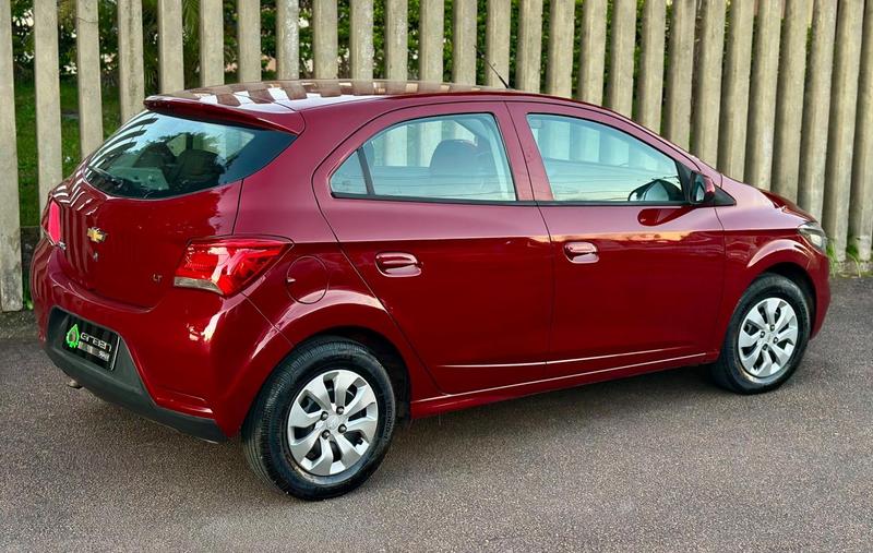 Chevrolet Onix Hatch LT 1.0 8V Flexpower 5P Mec. - foto 6