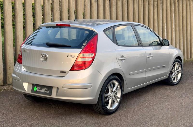 Hyundai i30 2.0 - foto 7