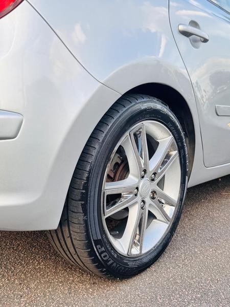 Hyundai i30 2.0 - foto 10