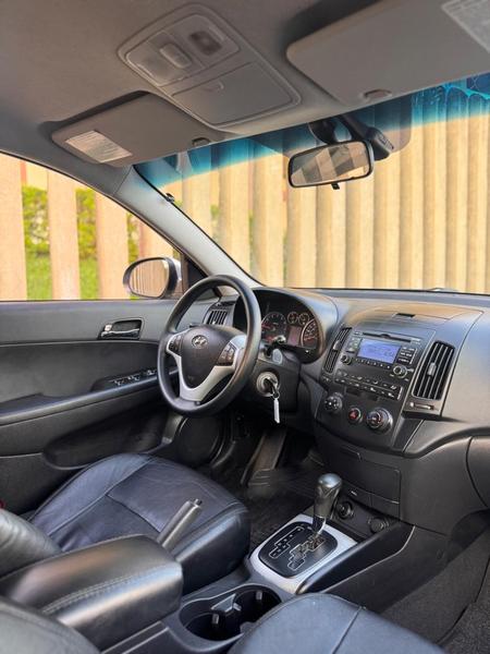 Hyundai i30 2.0 - foto 13