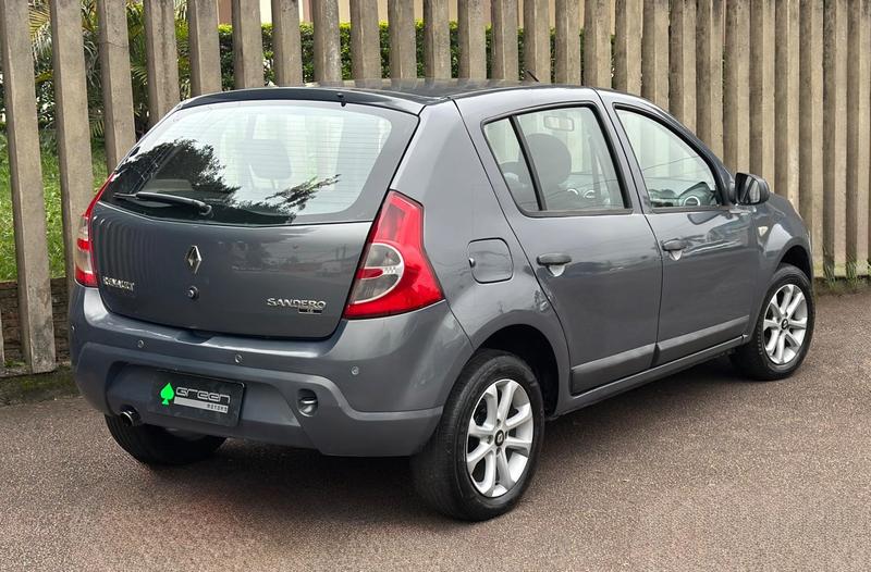 Renault Sandero Authentique Hi Flex 1.0 16V 5P - foto 6