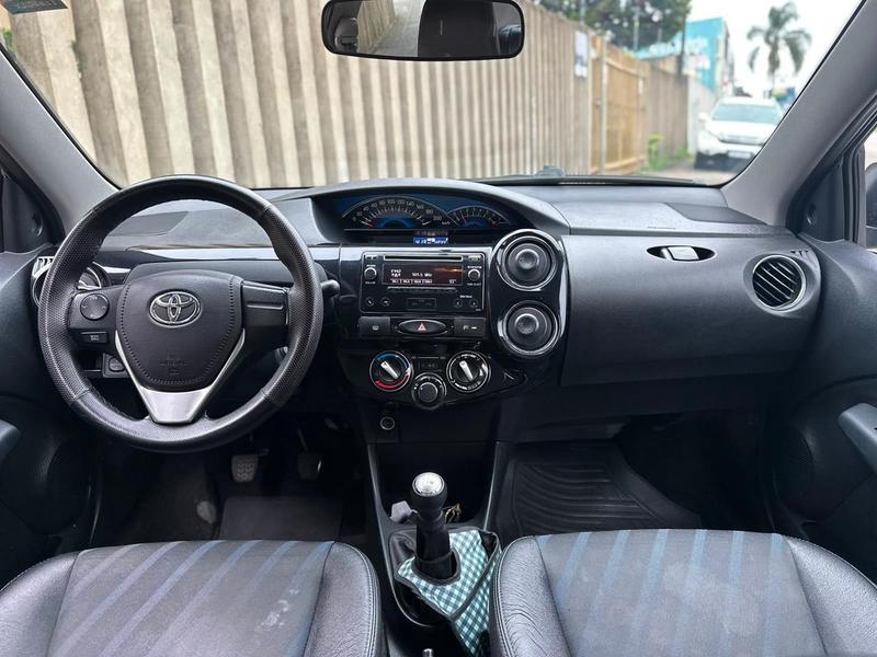 Toyota Etios Xs 1.5 Flex 16V 5P Mec. - foto 8