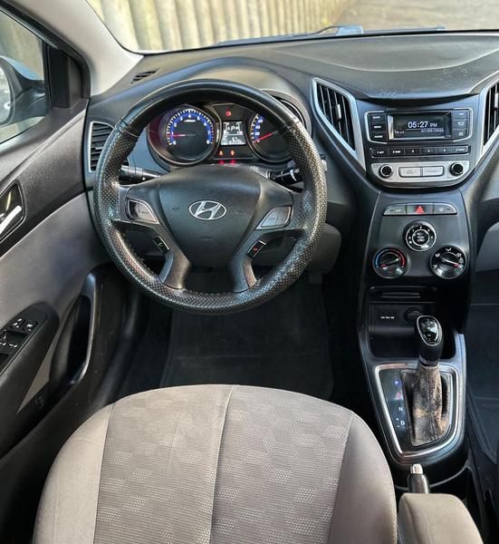 Hyundai HB20S 16a Comf - foto 11