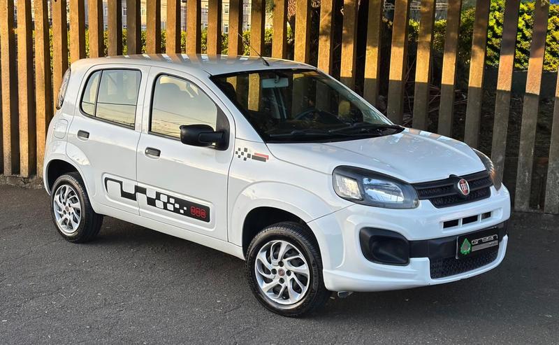 Fiat Uno 2021 à venda