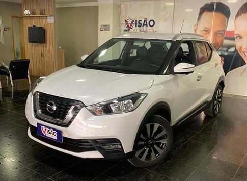 NISSAN KICKS SL CVT