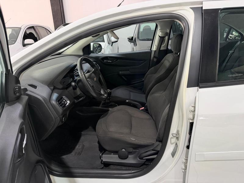 Chevrolet Onix 14mt LTZ - foto 10