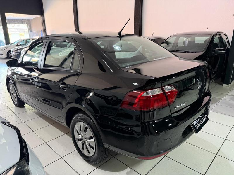 Volkswagen Voyage 1.0 - foto 4