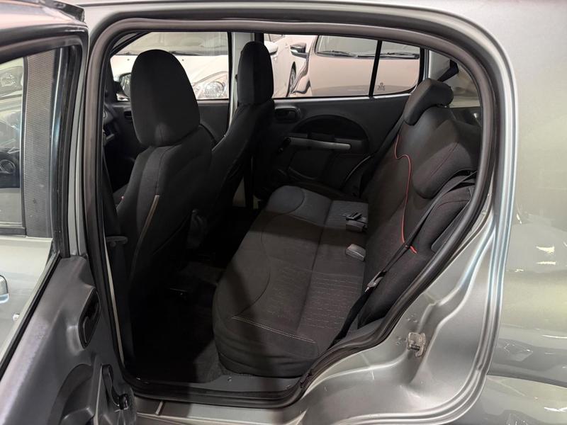 Fiat Uno Sporting 1.4 - foto 11