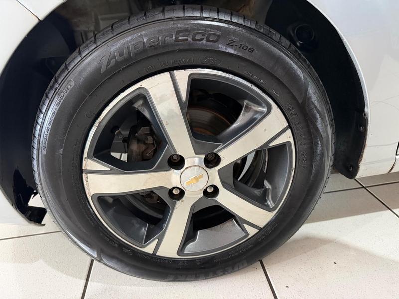 Chevrolet Onix 10mt Joye - foto 6