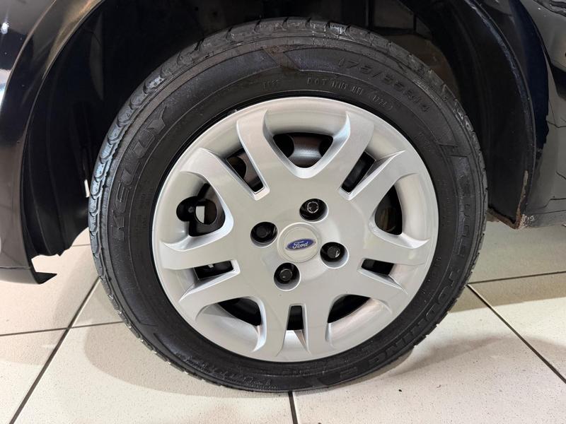 Ford Fiesta Sedan Sedan 1.6 Flex - foto 6