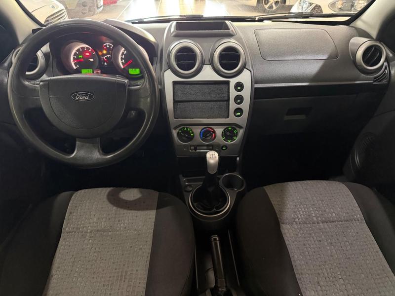 Ford Fiesta Sedan Sedan 1.6 Flex - foto 9