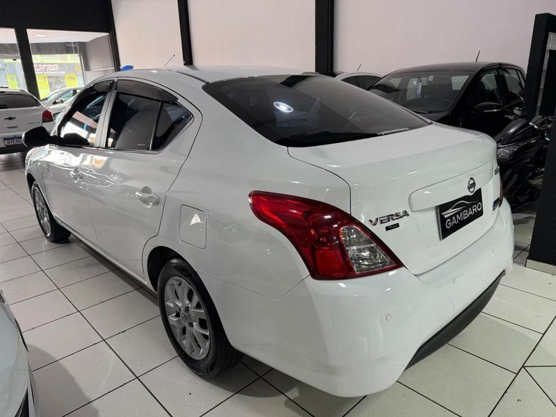 Nissan Versa Sl 1.6 16V Flexstart 4P Aut. - foto 4