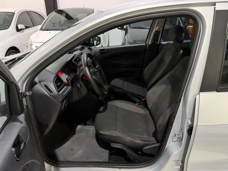 Volkswagen Voyage 1.0 Flex 12V 4P - foto 9