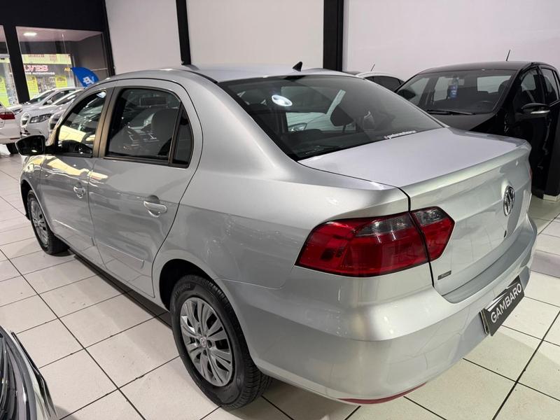 Volkswagen Voyage 1.0 Flex 12V 4P - foto 4