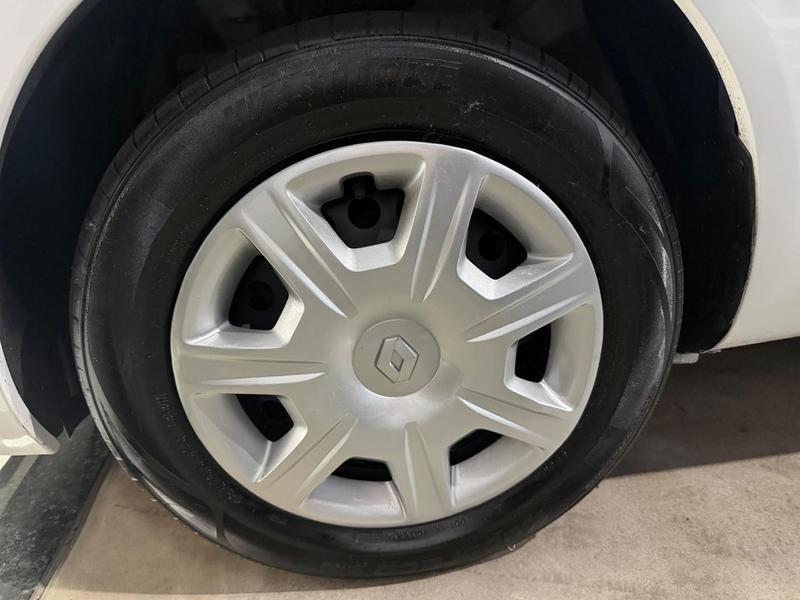 Nissan Versa 16sv Flex - foto 11