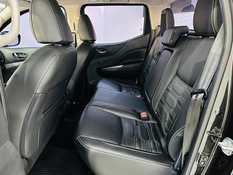 Nissan Frontier Pro 4x - foto 10