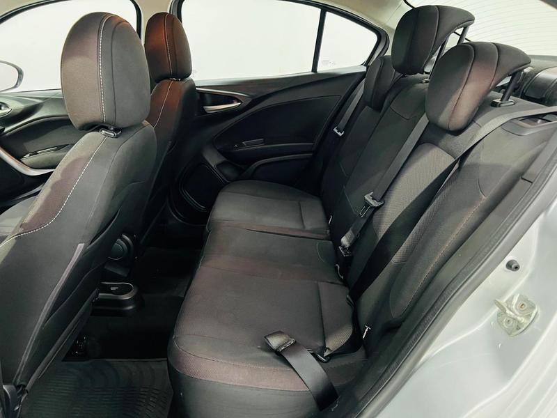 Fiat Cronos Precision 1.8 16V Flex Mec. - foto 10