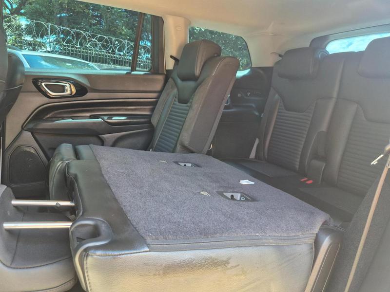 Jeep Commander Limited T270 13 Tb Flex Automático - foto 19