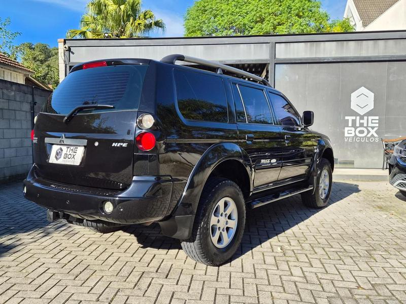 Mitsubishi Pajero Sport Hpe 4X4 At 2.5 Tb Ic - foto 6