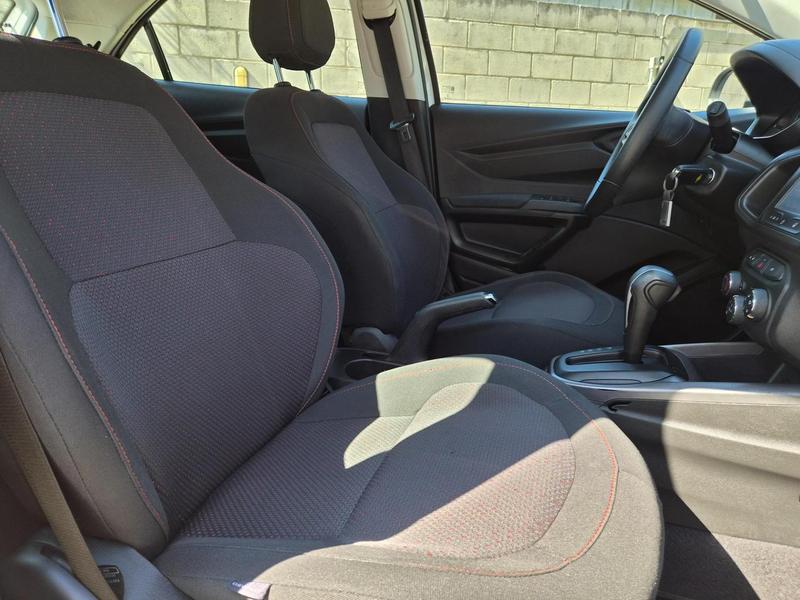 Chevrolet Onix Hatch LT 1.4 8V Flexpower 5P Aut. - foto 15