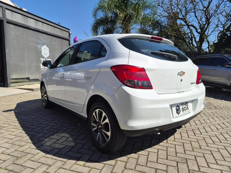 Chevrolet Onix Hatch LT 1.4 8V Flexpower 5P Aut. - foto 6