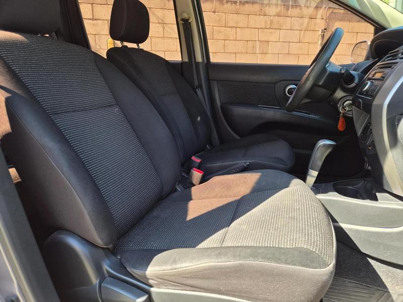 Nissan Livina 18s - foto 13
