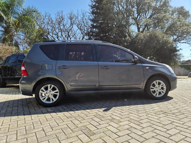Nissan Livina 18s - foto 5