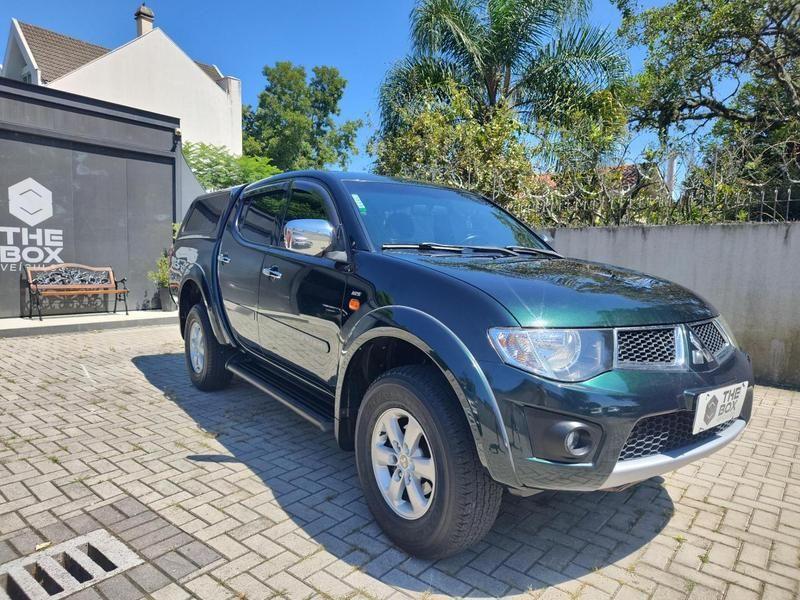 Mitsubishi L200 Triton Hpe 3.2 Cd Tb Int.diesel Automático - foto 2