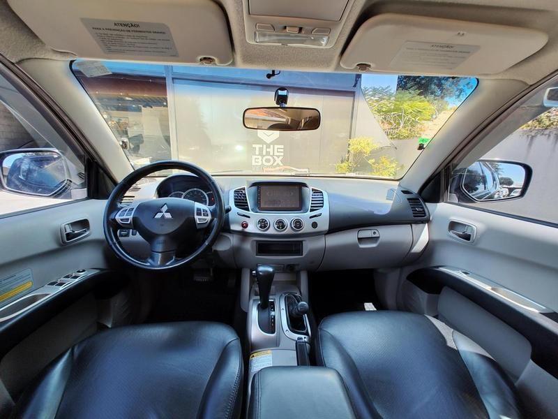 Mitsubishi L200 Triton Hpe 3.2 Cd Tb Int.diesel Automático - foto 10