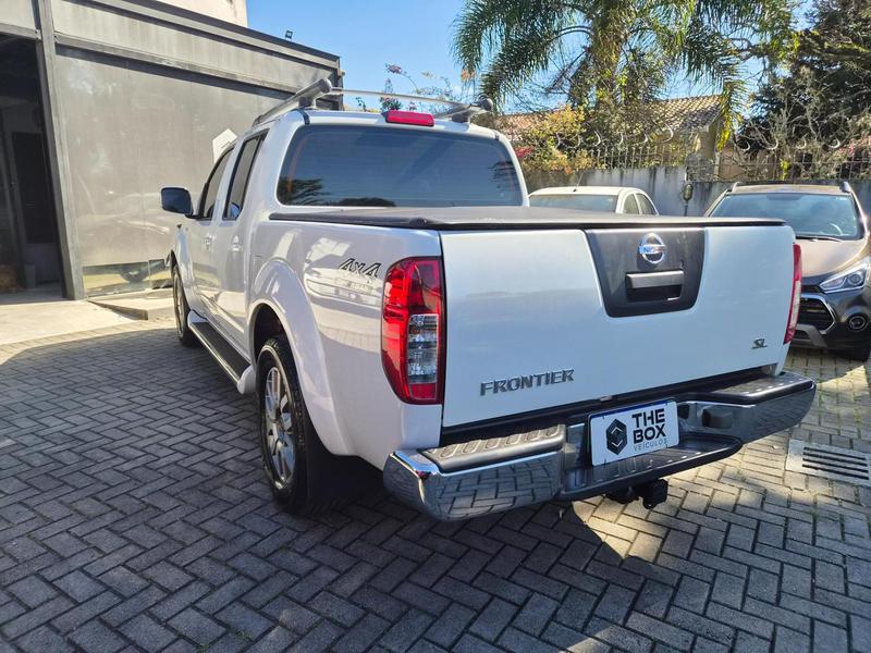 Nissan Frontier Sl Cd 4X4 2.5tb Diesel Automático - foto 5