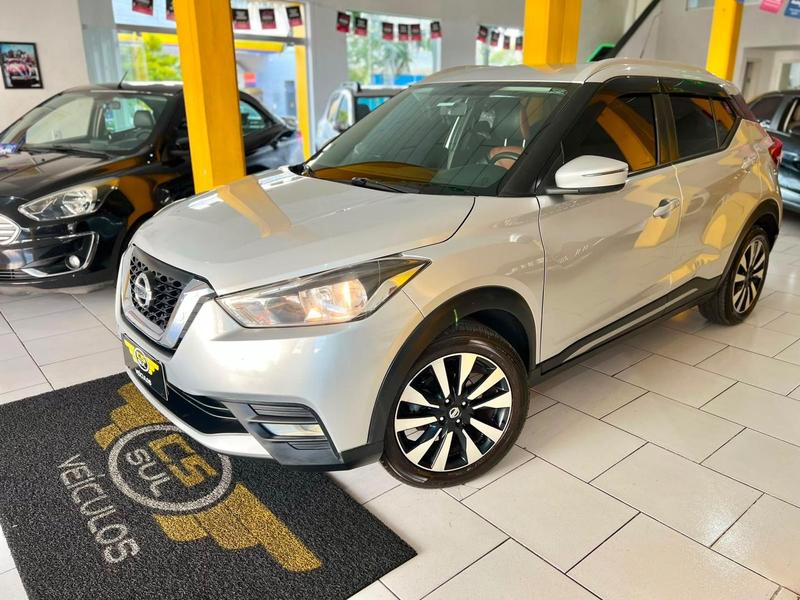 NISSAN KICKS SV CVT