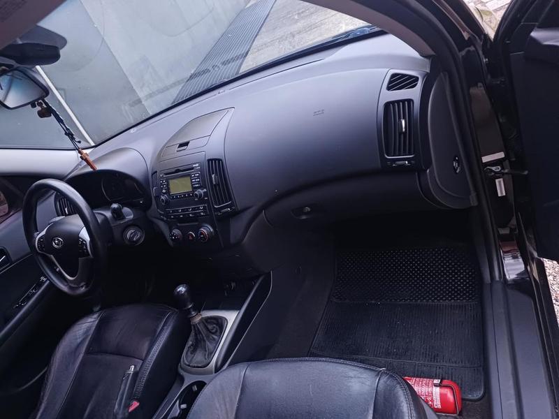 Hyundai i30 2.0 - foto 5