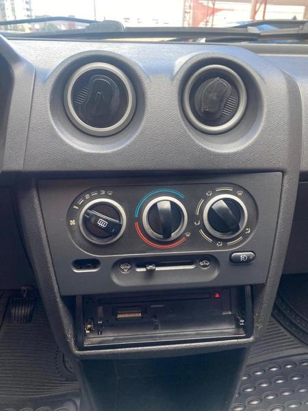 Chevrolet Prisma Joy - foto 17