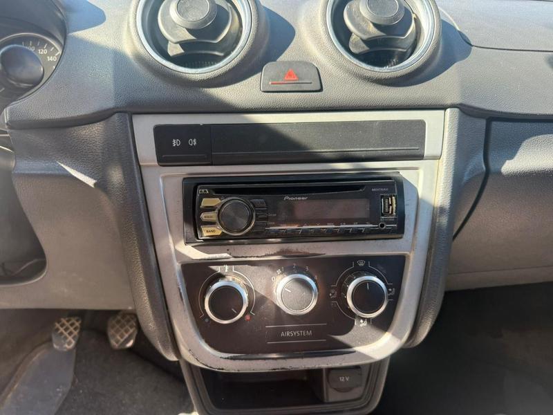 Volkswagen Gol City (trend) 1.0 Mi Total Flex 8V 2P - foto 6