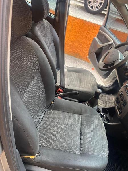 Renault Sandero Exp 1.6 - foto 12