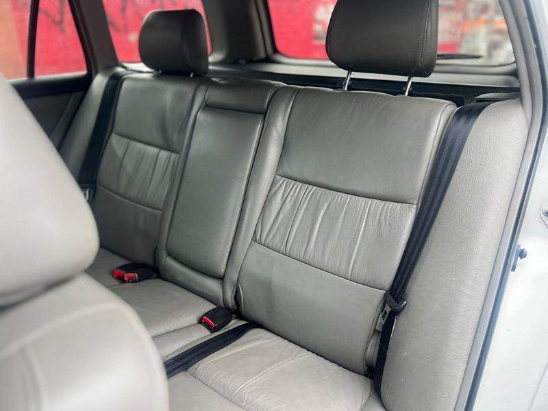 Toyota Fielder - foto 12