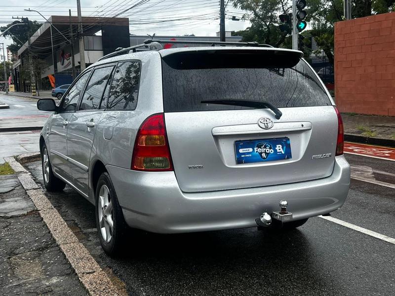 Toyota Fielder - foto 4