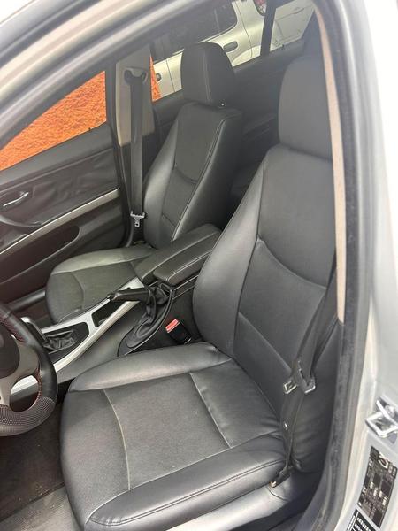 BMW 320i Va 71 - foto 13
