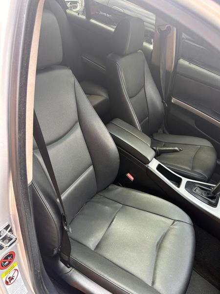 BMW 320i Va 71 - foto 19